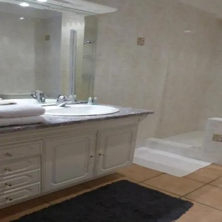 House La Bergerie De Bouyrols Tatil Evi *